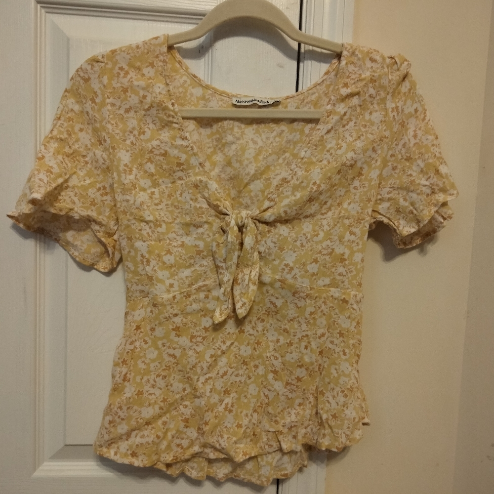 Yellow front tie shirt Abercrombie and fitch